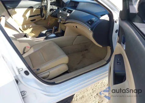 2011 Honda Accord 2.4 Lx z USA, uszkodzony, nr VIN 1HGCP2F38BA049015